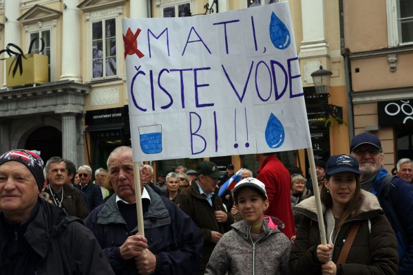 »Čista pitna voda se je ustavila pred vrati Magistrata«